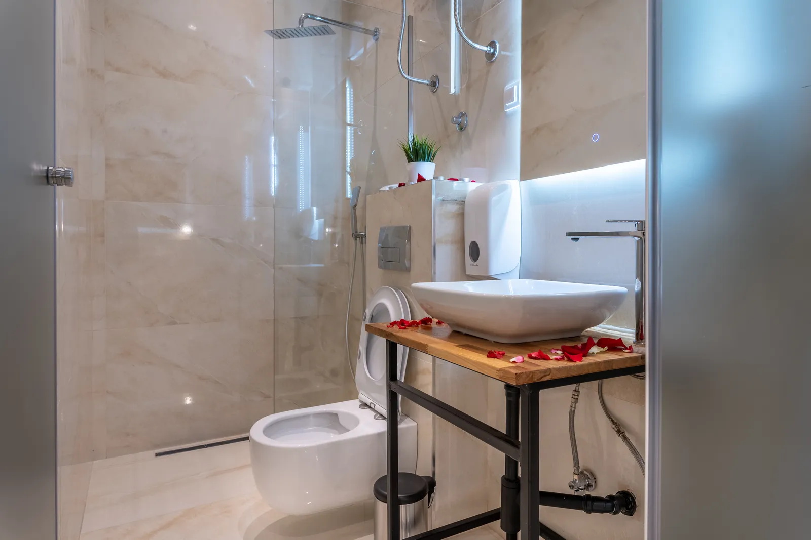 Deluxe Double Studio - 3