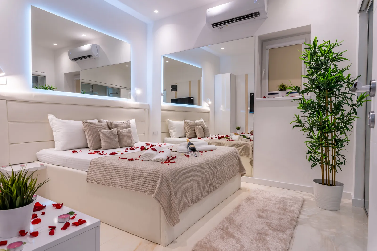 Deluxe King Studio - 1