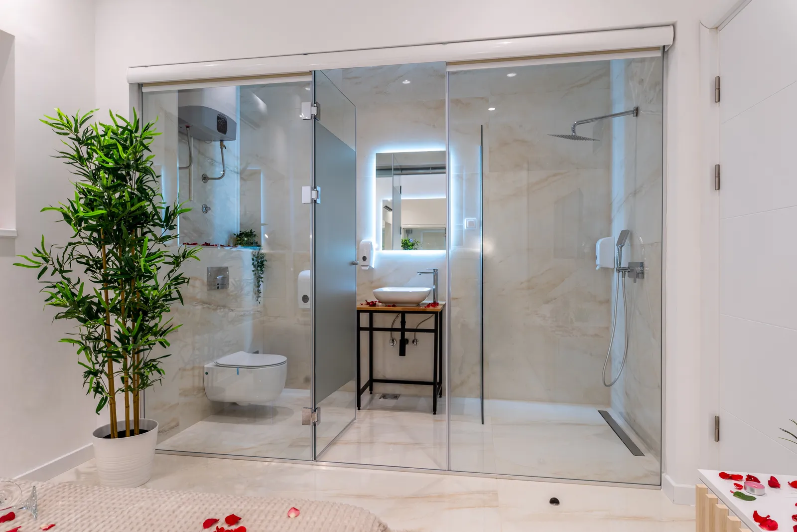 Deluxe King Studio - 3